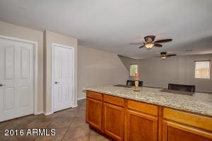 2918 S 80th Ave, Phoenix, AZ 85043 photo 8