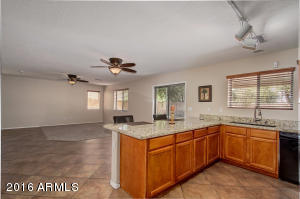2918 S 80th Ave, Phoenix, AZ 85043 photo 7