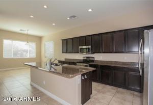 2137 E Indian Wells Dr, Gilbert, AZ 85298 photo 8