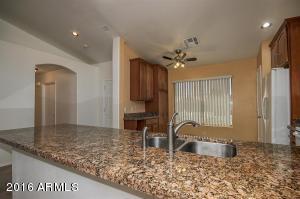 1076 W 19th Ave, Apache Junction, AZ 85120 photo 2