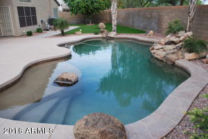 2265 S Bahama Dr, Gilbert, AZ 85295 photo 5