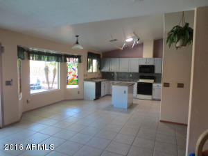 844 E Spanish Moss Ln, Phoenix, AZ 85022 photo 4