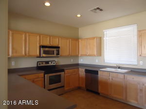 354 E Hunter Cir, Mesa, AZ 85201 photo 3