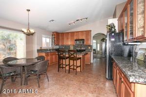2006 W Carson Rd, Phoenix, AZ 85041 photo 6
