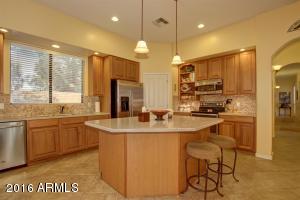 3529 E Mockingbird Ct, Gilbert, AZ 85234 photo 4