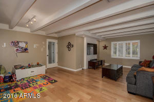 110 E Lawrence Rd, Phoenix, AZ 85012 photo 11