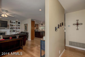 110 E Lawrence Rd, Phoenix, AZ 85012 photo 5