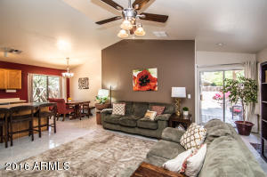 3204 E Kerry Ln, Phoenix, AZ 85050 photo 3
