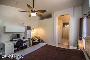 3204 E Kerry Ln, Phoenix, AZ 85050 photo 10