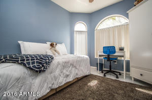 3204 E Kerry Ln, Phoenix, AZ 85050 photo 11