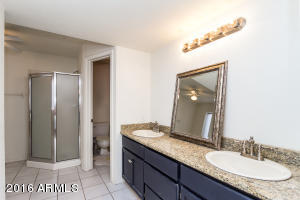 4213 E Holmes Cir, Mesa, AZ 85206 photo 6