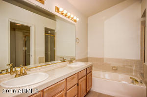 4115 E Becker Ln, Phoenix, AZ 85028 photo 20