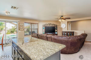 8516 E Desert Ln, Mesa, AZ 85209 photo 7