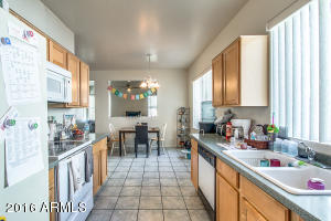 7210 S 39th Dr, Phoenix, AZ 85041 photo 4