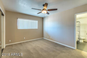 4352 N 36th St, Phoenix, AZ 85018 photo 17