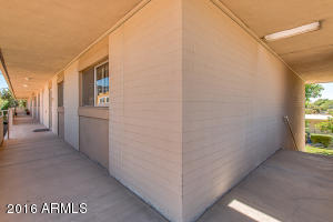 4352 N 36th St, Phoenix, AZ 85018 photo 2