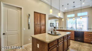 5375 S Eucalyptus Dr, Gilbert, AZ 85298 photo 11