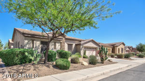 5375 S Eucalyptus Dr, Gilbert, AZ 85298 photo 2