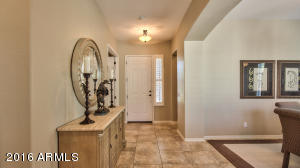 5375 S Eucalyptus Dr, Gilbert, AZ 85298 photo 4