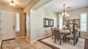 5375 S Eucalyptus Dr, Gilbert, AZ 85298 photo 5