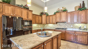 5375 S Eucalyptus Dr, Gilbert, AZ 85298 photo 9