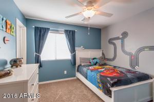2550 E Penedes Dr, Gilbert, AZ 85298 photo 4