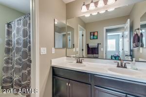 2550 E Penedes Dr, Gilbert, AZ 85298 photo 18