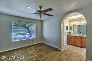 13 W Wickieup Ln, Phoenix, AZ 85027 photo 3