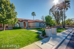 2105 E Knoll Cir, Mesa, AZ 85213 photo 1