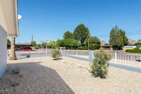 3749 E Montecito Ave, Phoenix, AZ 85018 photo 5