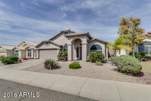 1104 E Blackhawk Dr, Phoenix, AZ 85024 photo 2