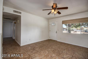 2932 E John Cabot Rd, Phoenix, AZ 85032 photo 4