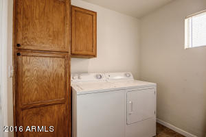 2932 E John Cabot Rd, Phoenix, AZ 85032 photo 8