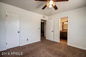 2932 E John Cabot Rd, Phoenix, AZ 85032 photo 12