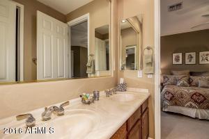 895 E County Down Dr, Chandler, AZ 85249 photo 25