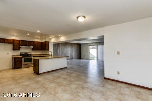 702 E Tulane Dr, Tempe, AZ 85283 photo 4