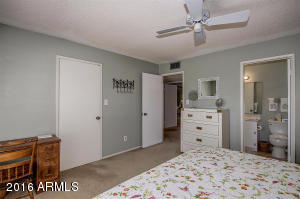 11622 S Half Moon Dr, Phoenix, AZ 85044 photo 22