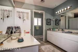 11622 S Half Moon Dr, Phoenix, AZ 85044 photo 26
