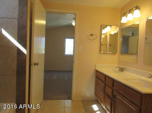 3118 E Topeka Dr, Phoenix, AZ 85050 photo 21