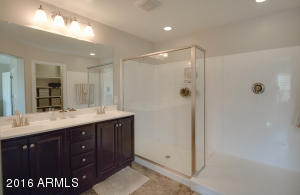 7898 S Sorrell Ln, Gilbert, AZ 85298 photo 7