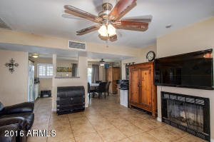 1235 E Mercer Ln, Phoenix, AZ 85020 photo 1