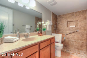 3035 E South Fork Dr, Phoenix, AZ 85048 photo 1