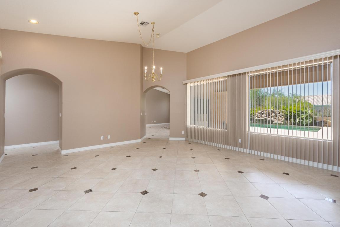 903 E Redfield Rd, Phoenix, AZ 85022 photo 9
