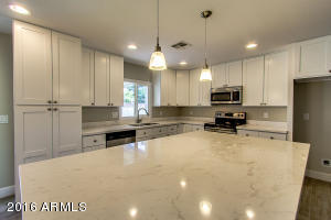 1338 E Redfield Rd, Tempe, AZ 85283 photo 2