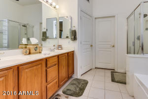 1760 E Orangewood St, Gilbert, AZ 85296 photo 39
