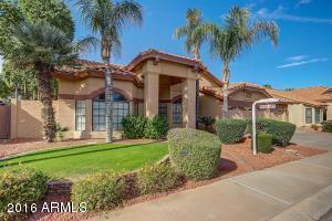 1425 W Iris Dr, Gilbert, AZ 85233 photo 2