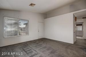 8644 E Capri Ave, Mesa, AZ 85208 photo 5