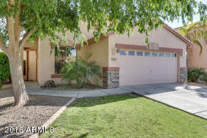 1131 E San Tan Dr, Gilbert, AZ 85296 photo 3