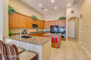 2816 E Vermont Ct, Gilbert, AZ 85295 photo 4