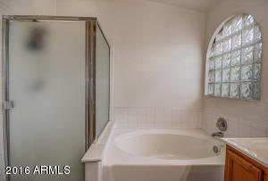 2229 E Monona Dr, Phoenix, AZ 85024 photo 9